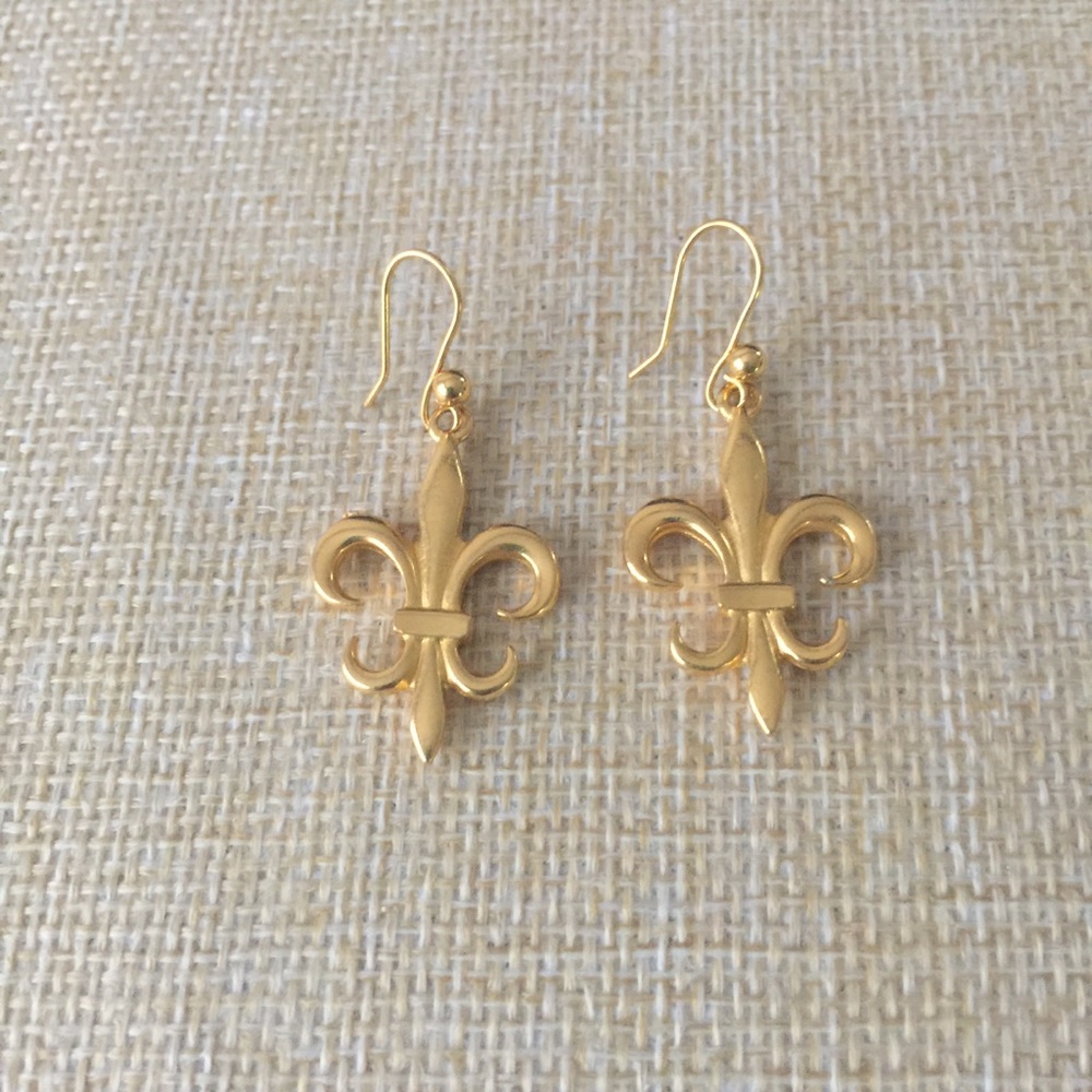 Express Vintage Dangle Earrings